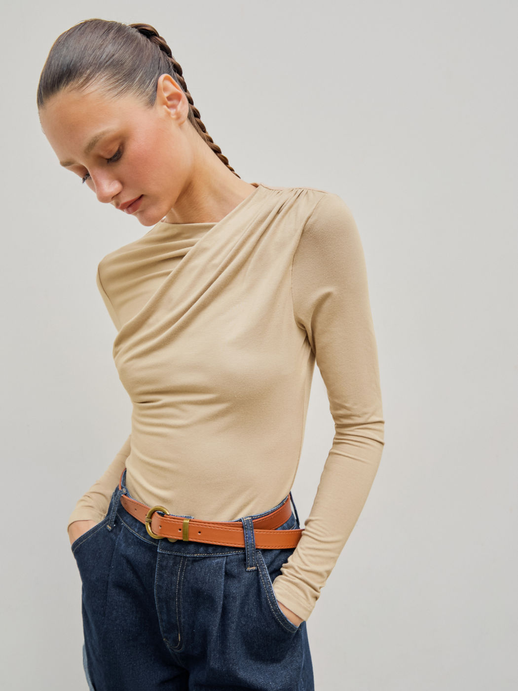 Knit Fabric Solid Asymmetrical Neck Ruched Long Sleeve Top For Daily Casual