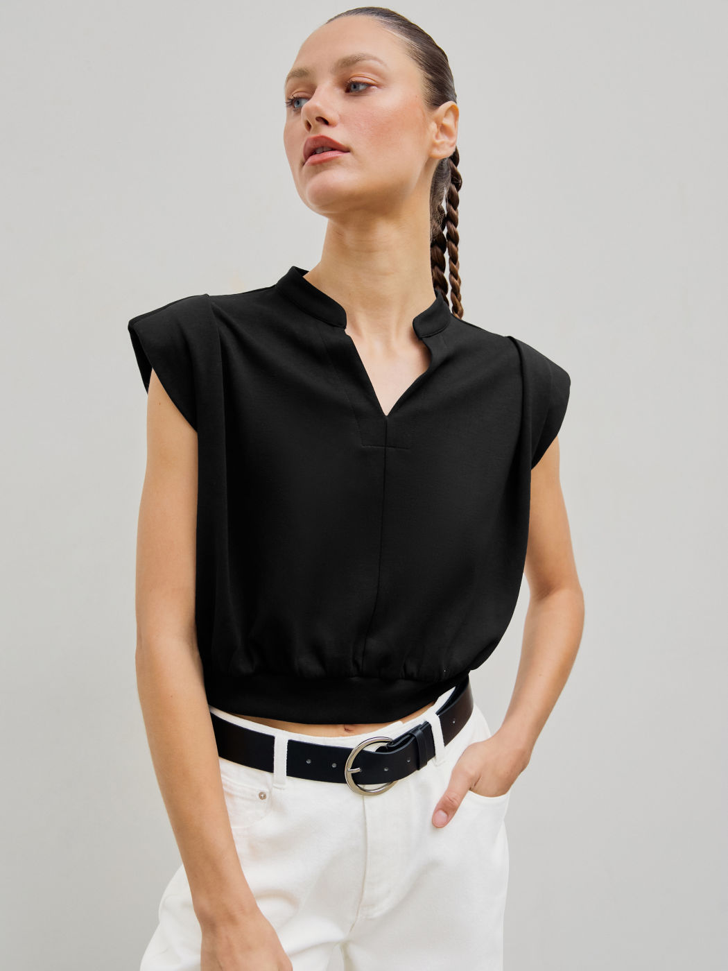 V-neck Solid Pleated Crop Top For Daily Casual Work