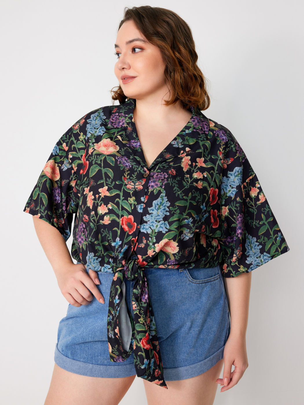 Floral Tie Front Short Sleeve Blouse Curve & Plus