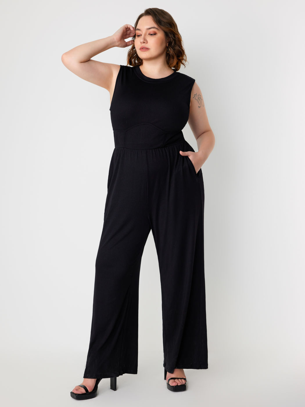Solid Sleeveless Wide Leg Jumpsuit Curve & Plus