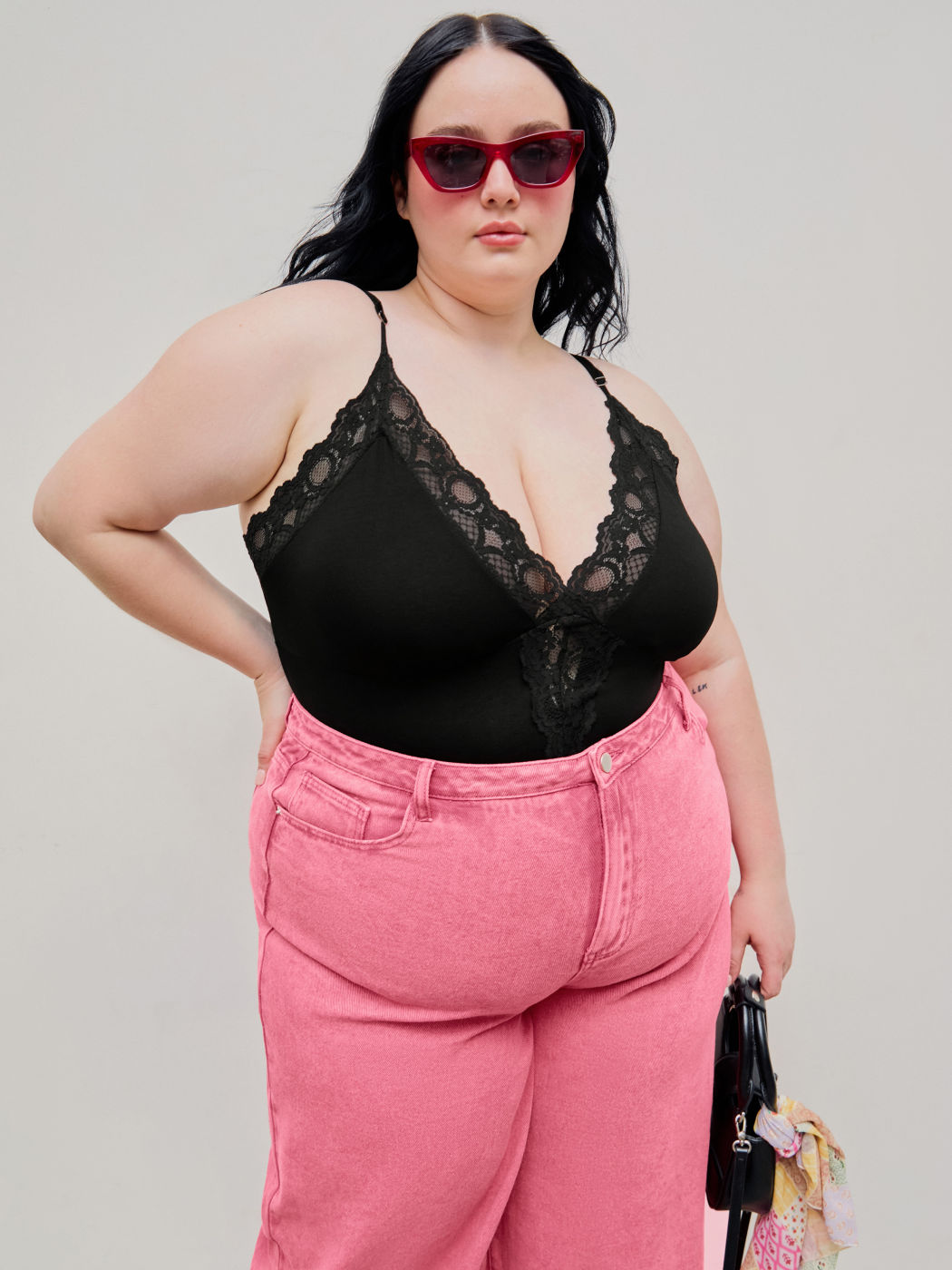 Strick-Body mit Spitzenbesatz Kurve & Plus