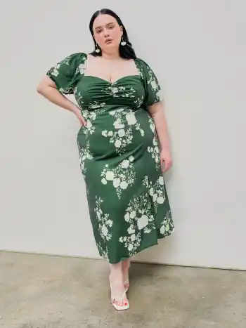 Geblümtes Maxikleid mit Schlitz und Herzausschnitt Kurve & Plus