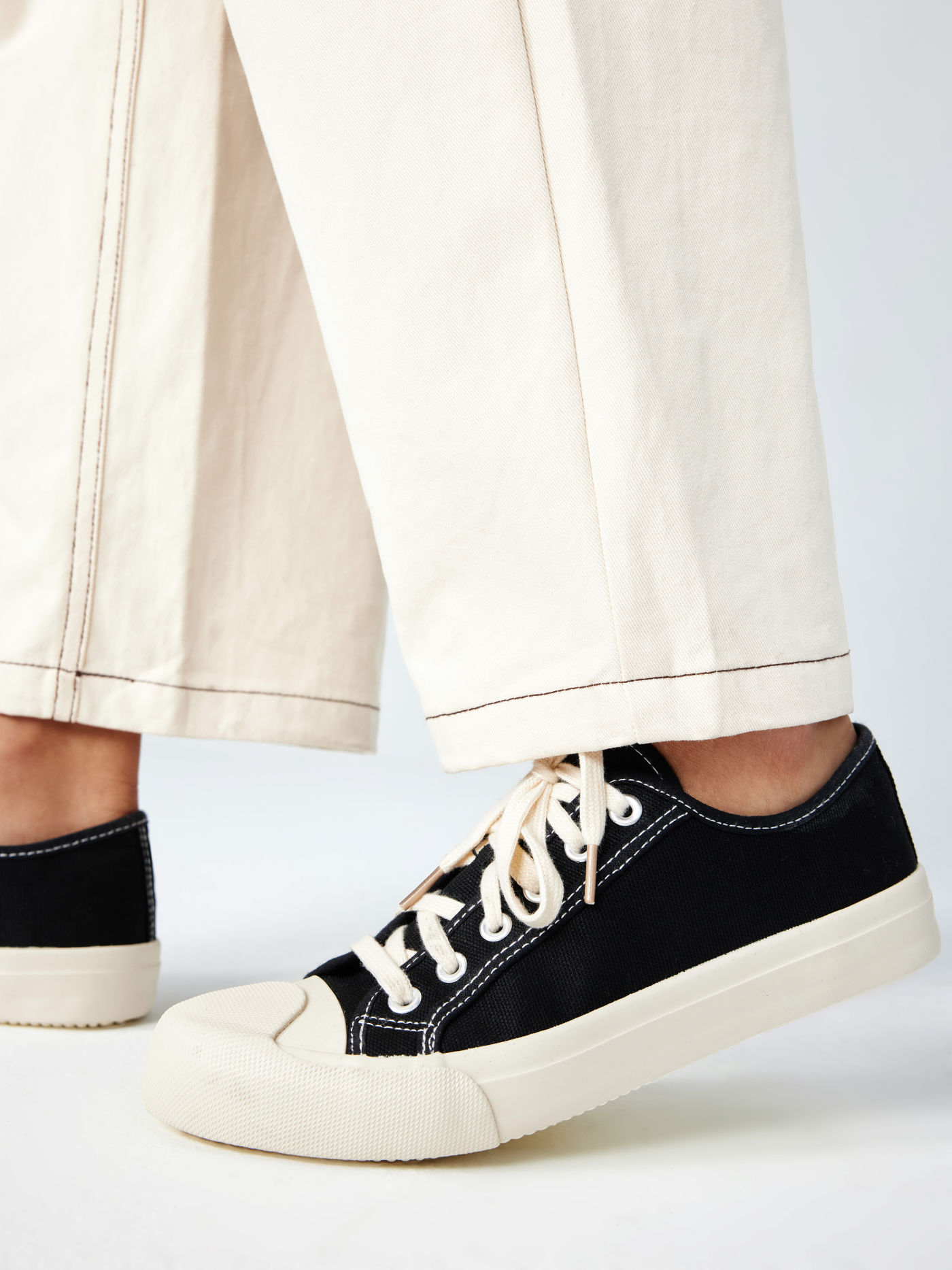 Low Top Canvas Lace Up Sneakers