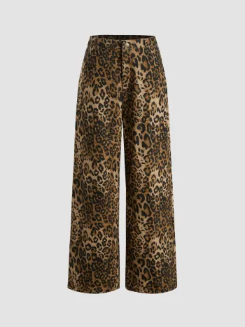 Pantalón vaquero de pierna ancha con estampado de leopardo