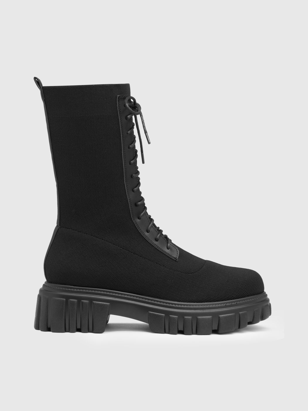 Lace Up Platform Chelsea Boots