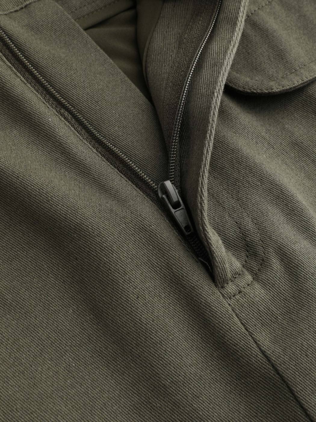  Mittlere Taille Shorts mit Gürtel