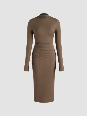 Vestido Midi Fruncido de Cuello Alto Sólido