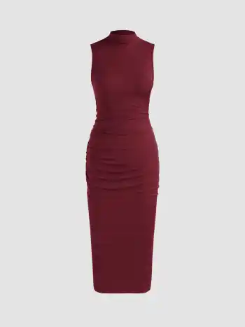 Hochkragiges, geruchertes Midikleid