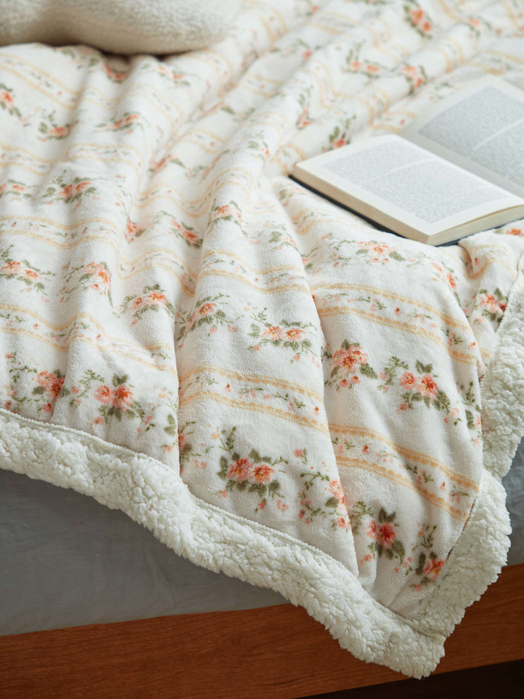 Fleece Floral Blanket