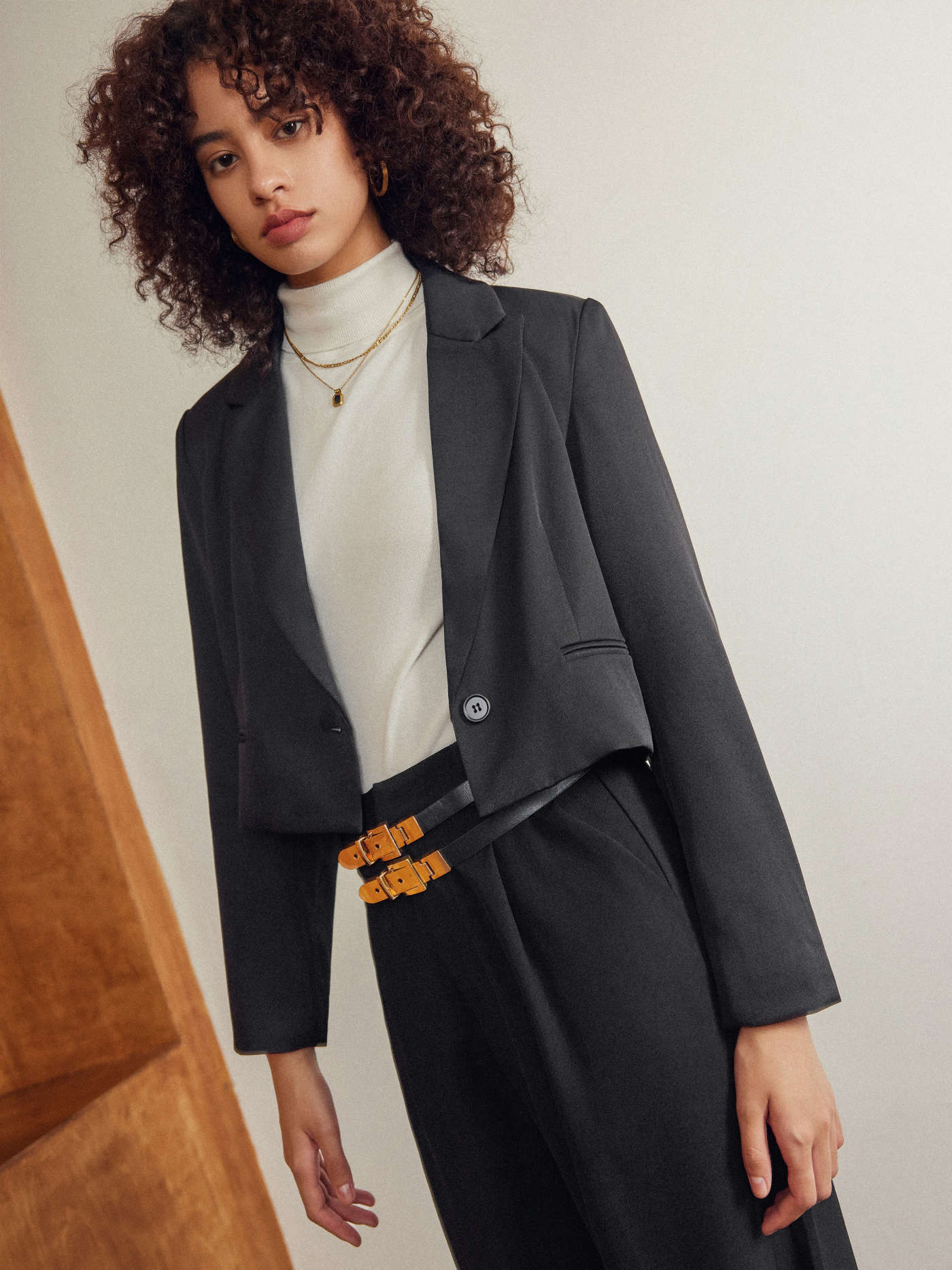 Cropped Tailored Blazer