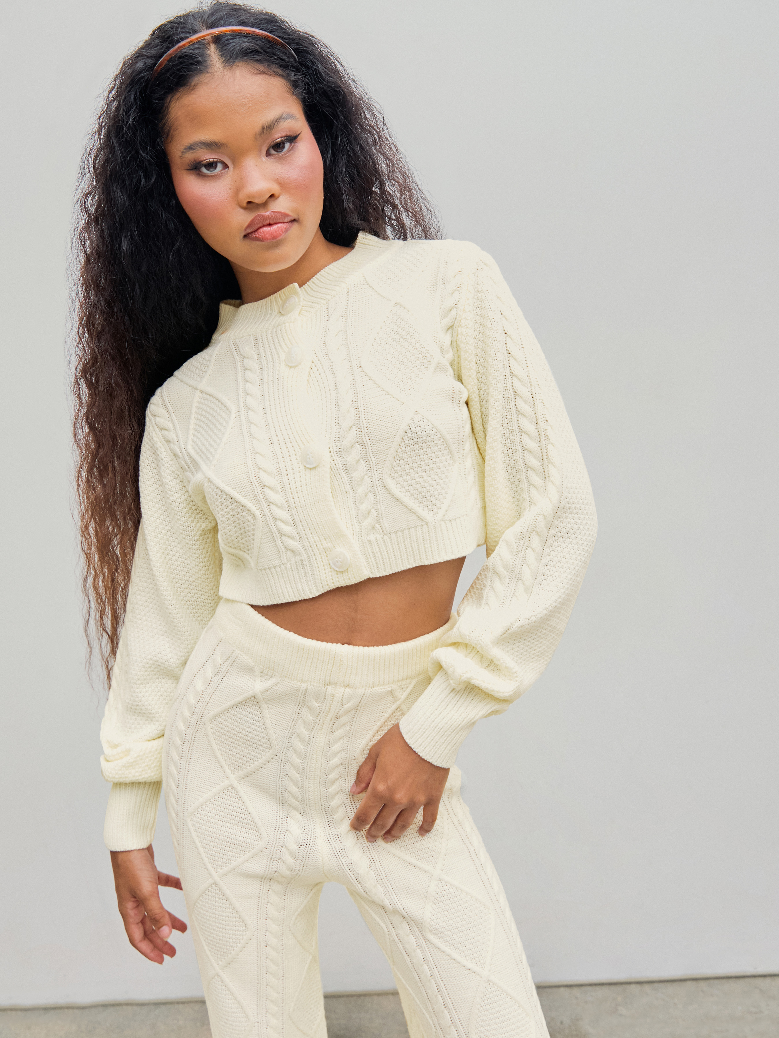Round Neck Cable Knit Button Crop Sweater
