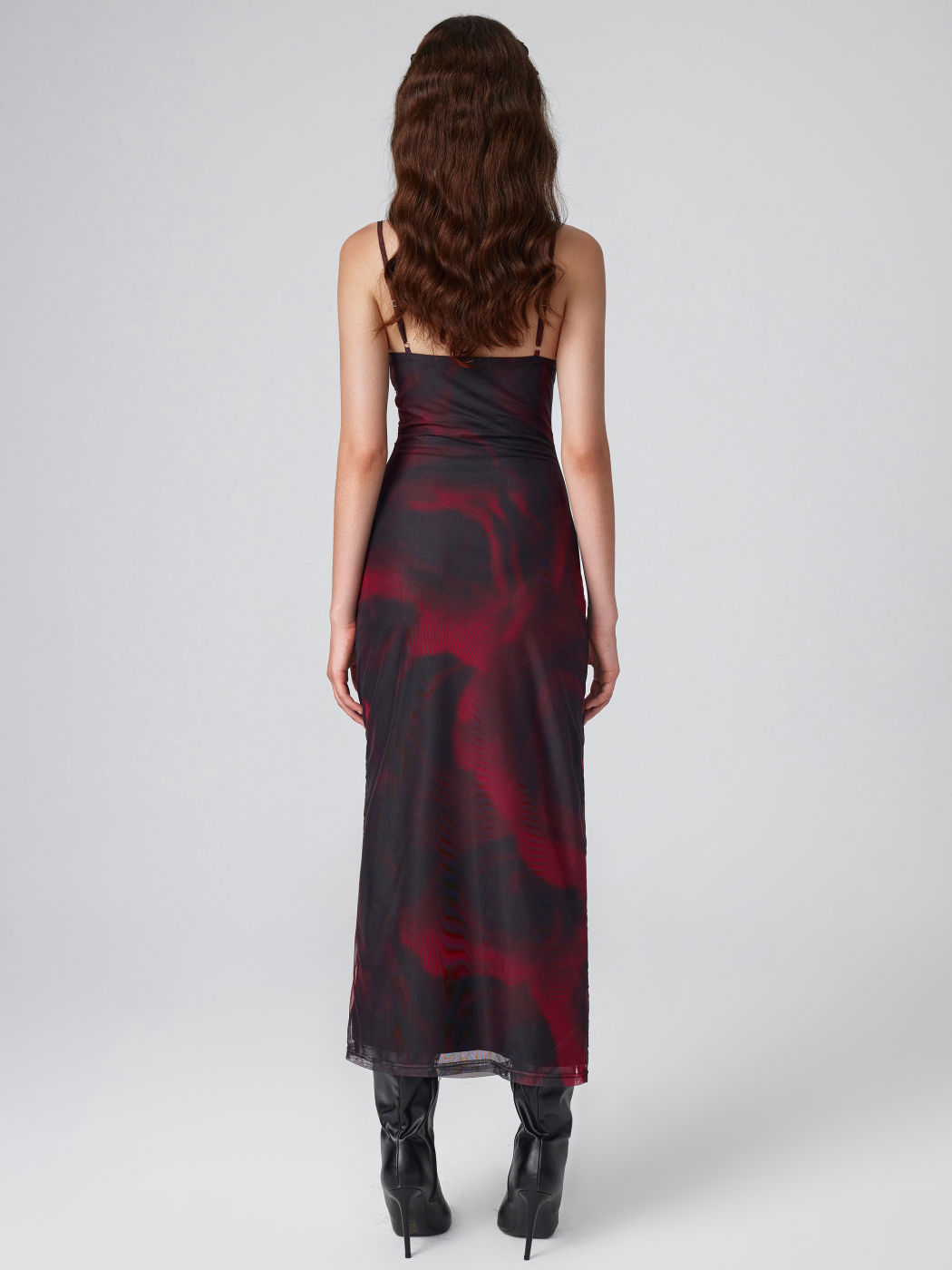 Mittellange Mesh-Kleid mit Rundhalsausschnitt und geschlitzten Saum