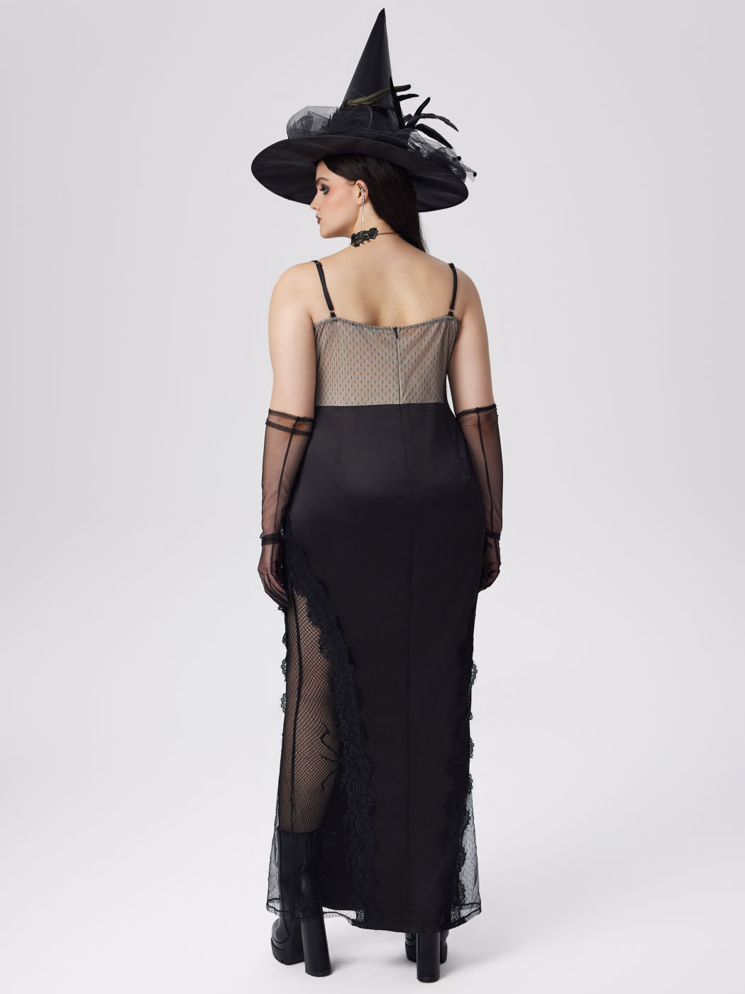 Maxikleid aus Satin mit Spitzenbesatz Kurve & Plus