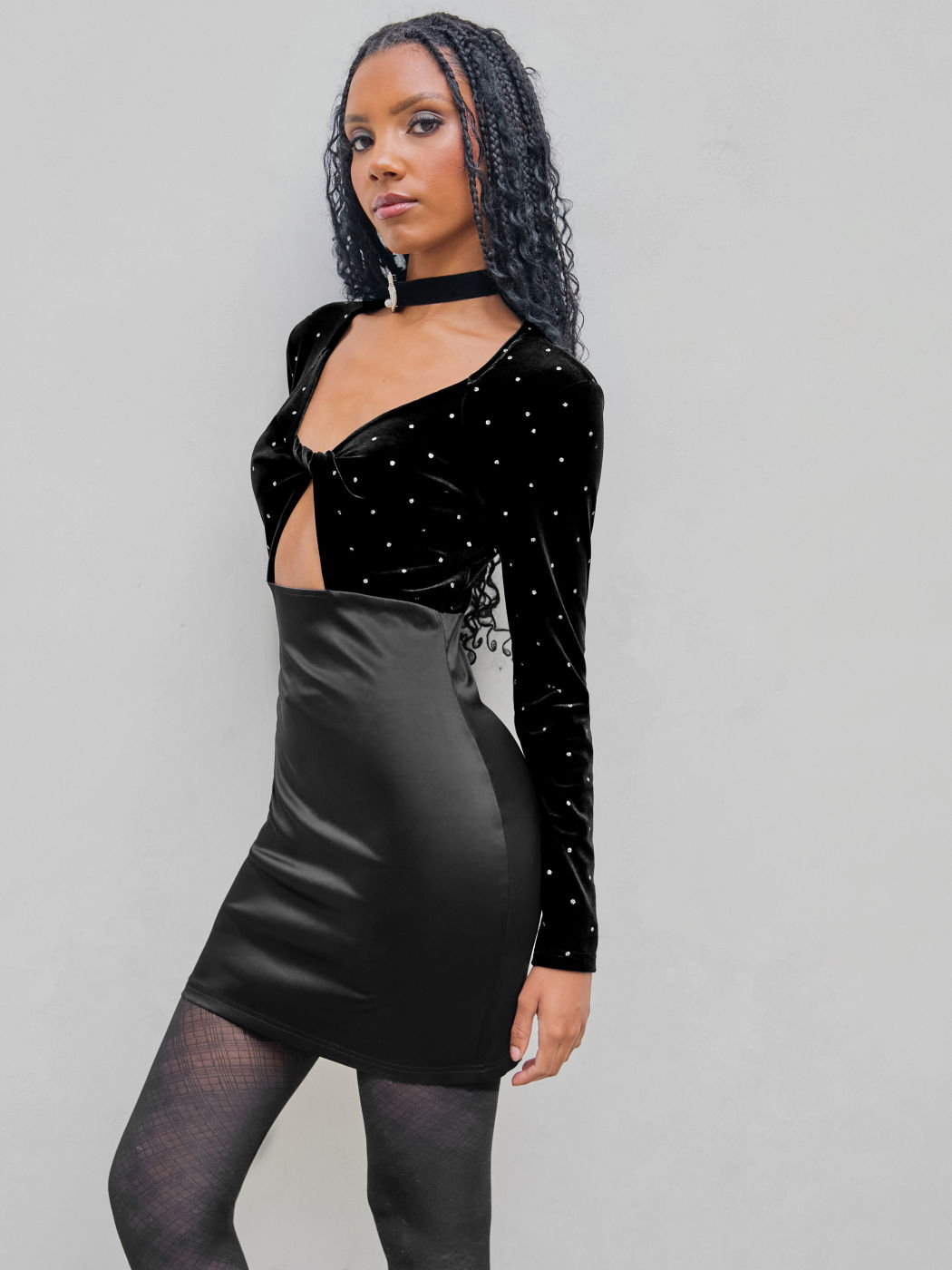 Samt V-Ausschnitt Einfarbig Strass Cut Out Mini Kleid
