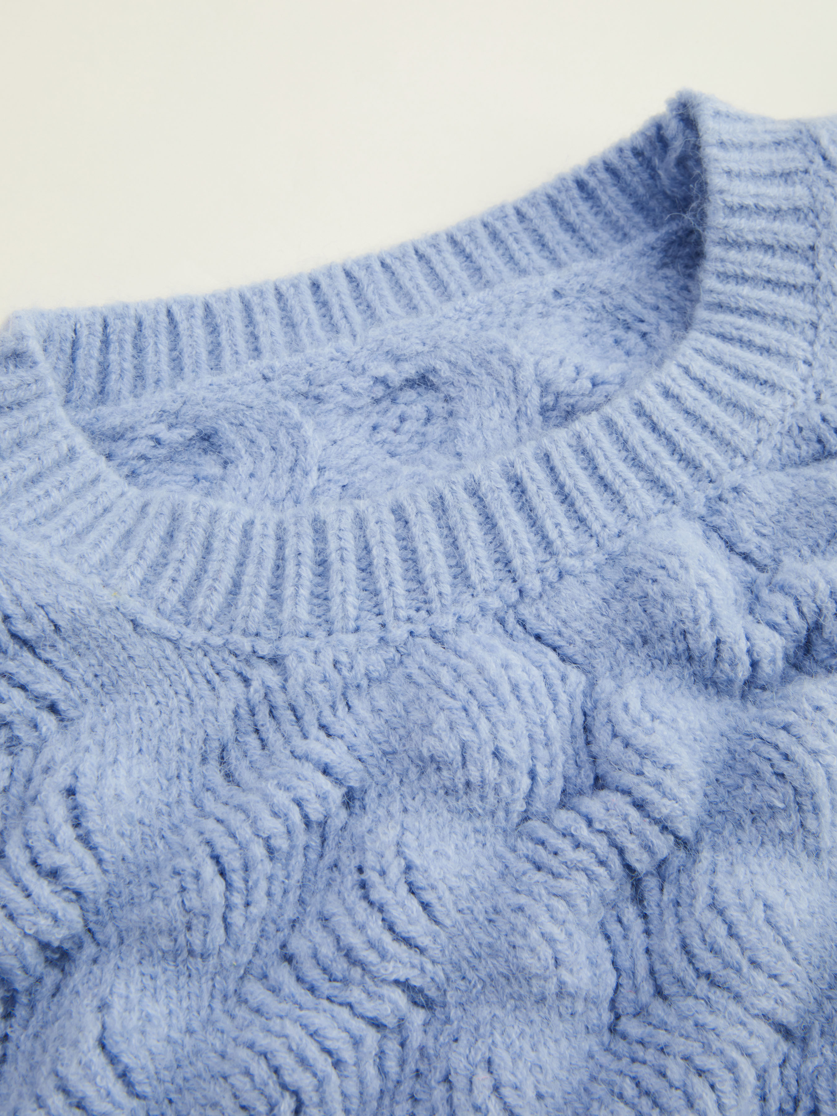 Knit Fabric Round Neckline Solid Knitted Long Sleeve Sweater