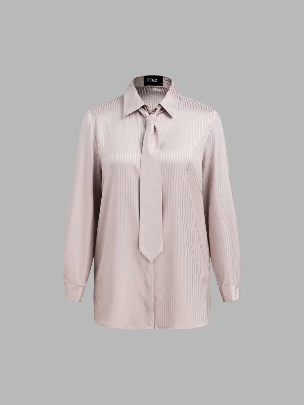 Kragenstreifen-Buttonshirt mit Krawatte