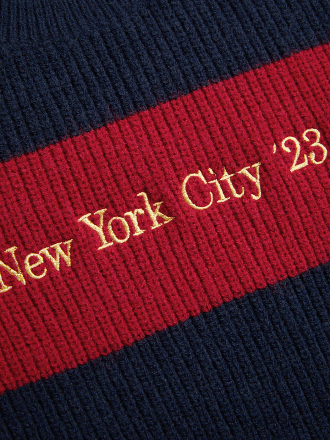 New York City 23' Round Neckline Sweater