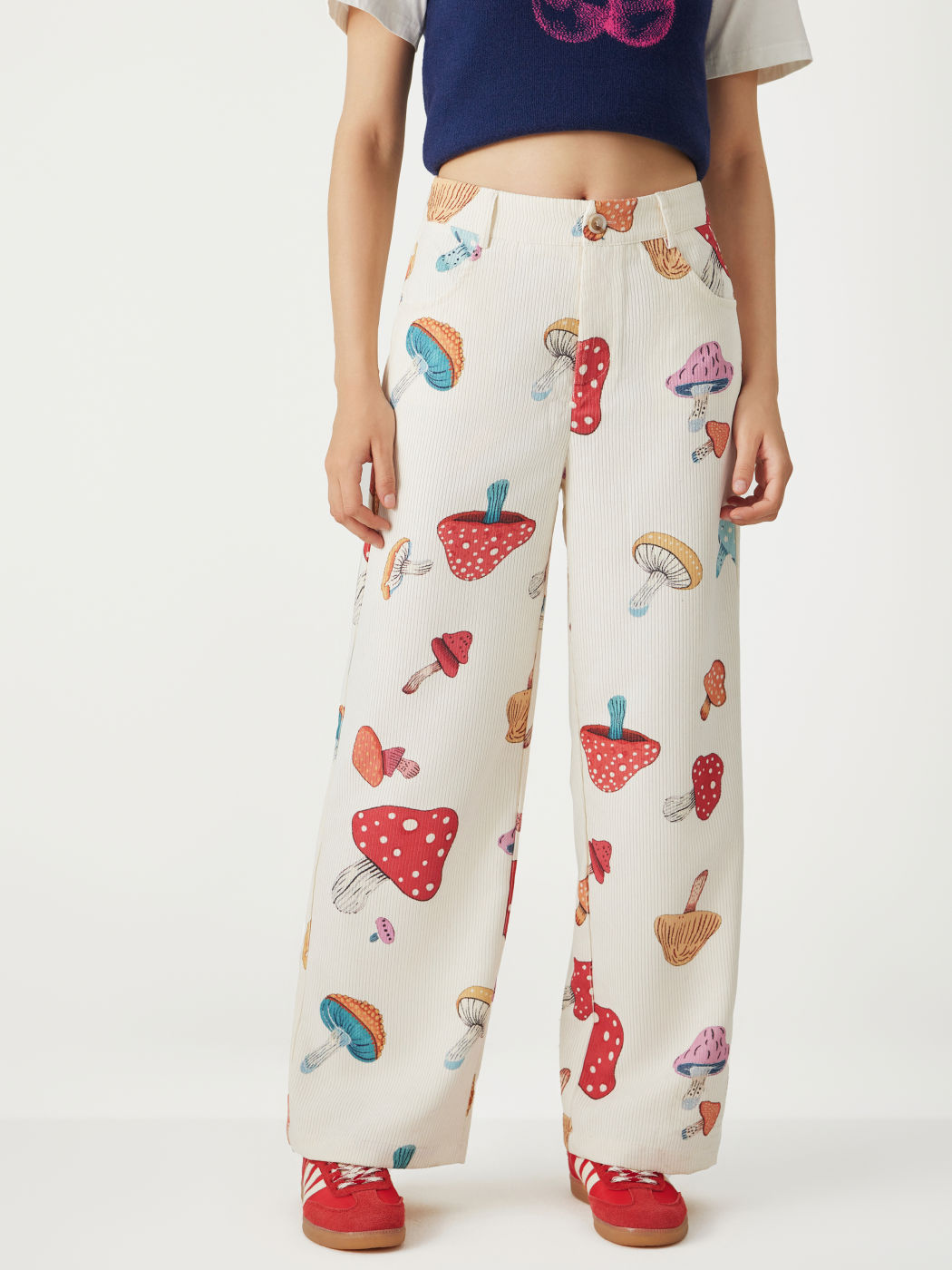  Cordhose mit mittlerer Taille und breitem Bein mit Pilztasche
