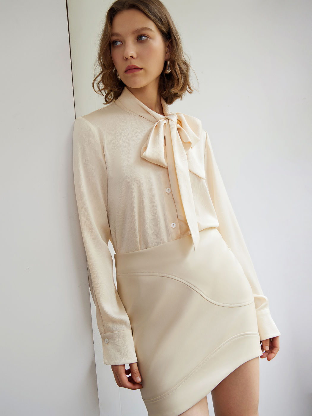 Collar Solid Button Bowknot Long Sleeve Blouse