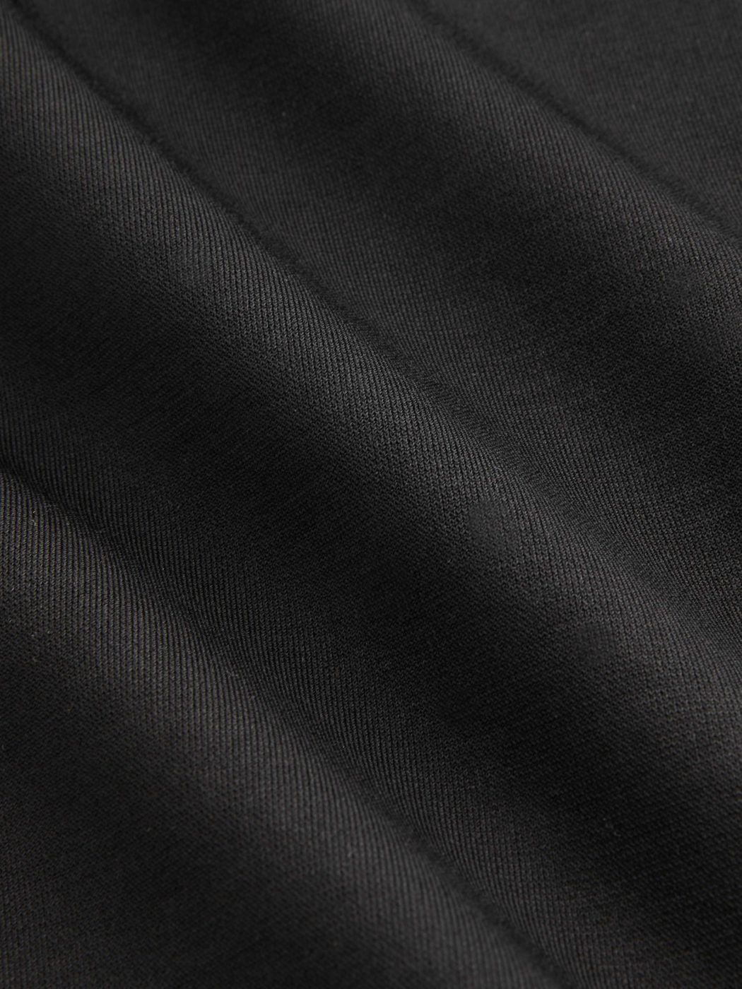  Hochhalsiges einfarbiges Minikleid mit Reißverschluss