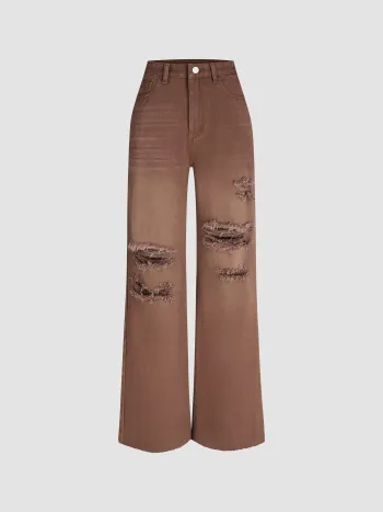Mittelhohe, gerissene Jeans mit geraden Beinen