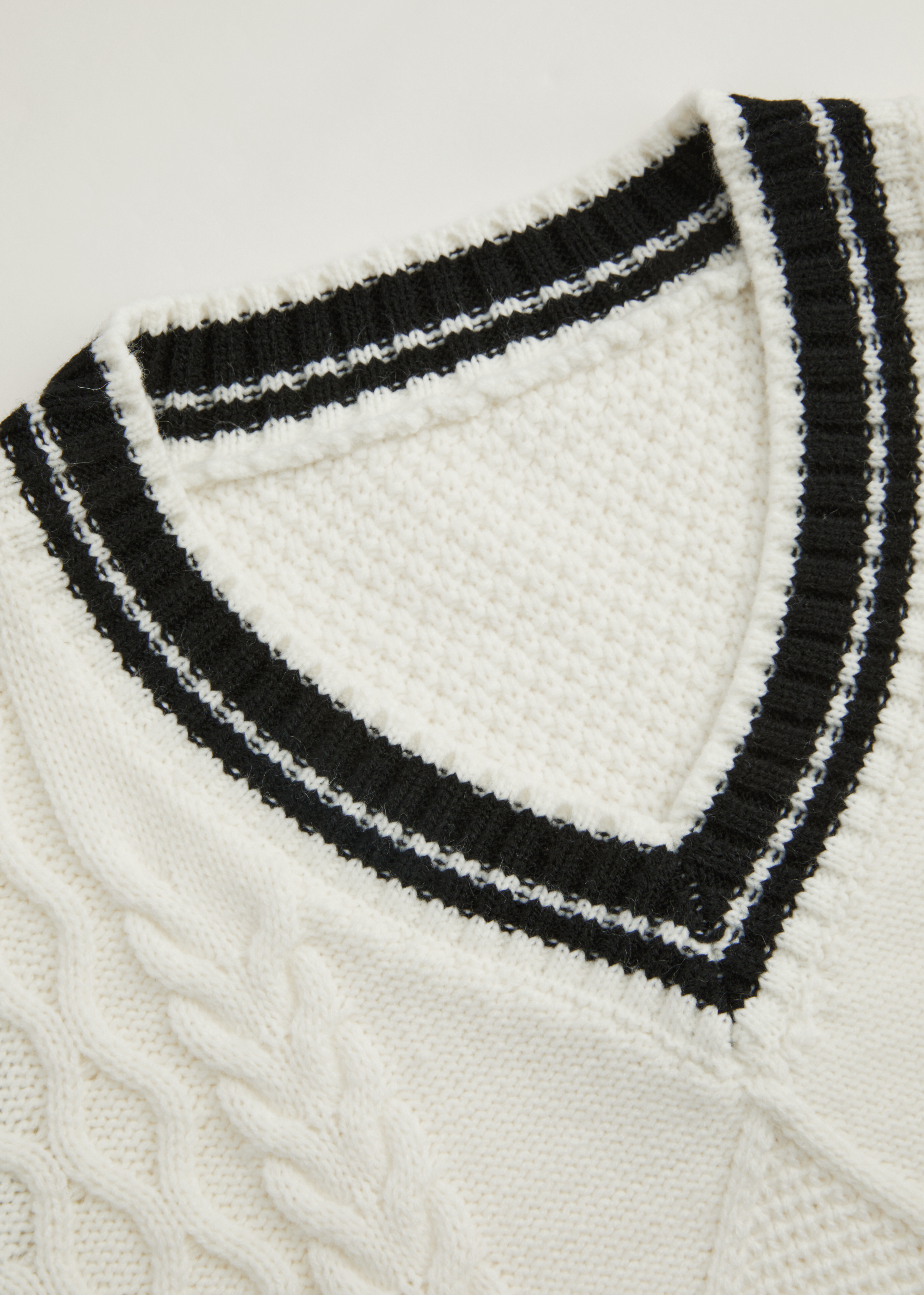Knit Fabric V-neck Solid Bowknot Knitted Vest For School Knit Fabric V-neck Solid Bowknot Knitted Vest For School