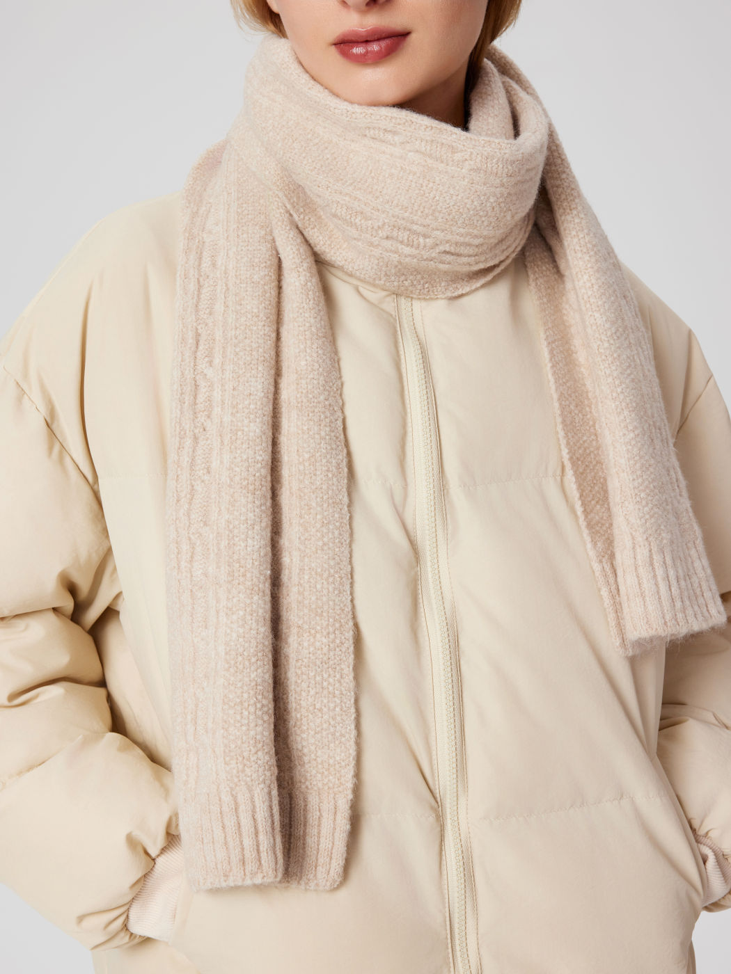 Wool Cable Knit Scarf