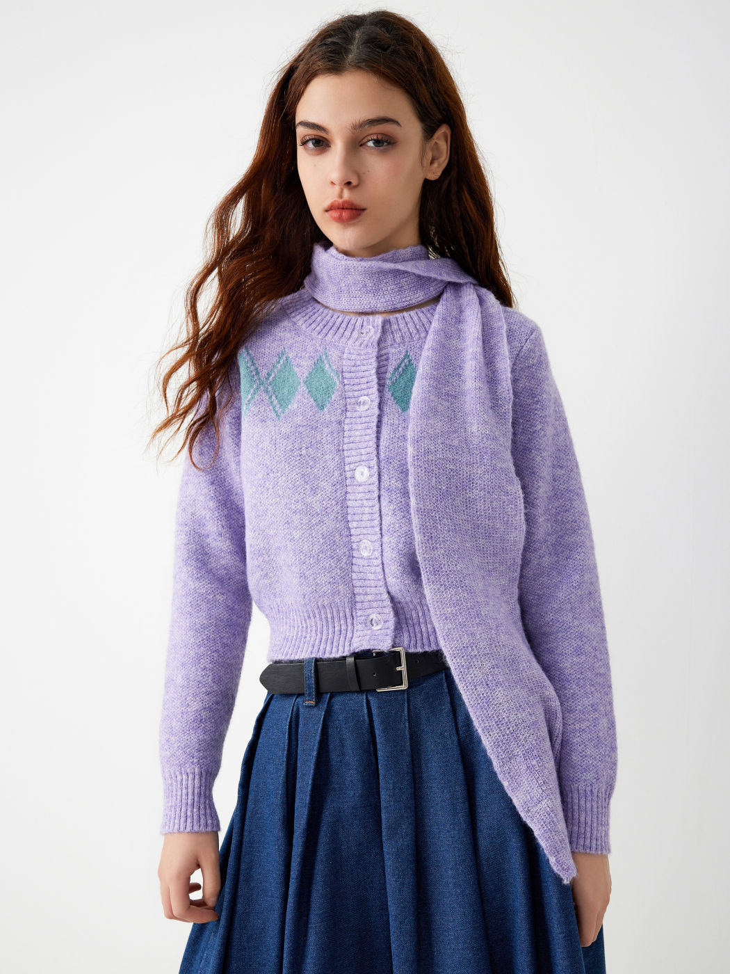  Rundhalsausschnitt Geometrischer Knopf Strickjacke mit Schal