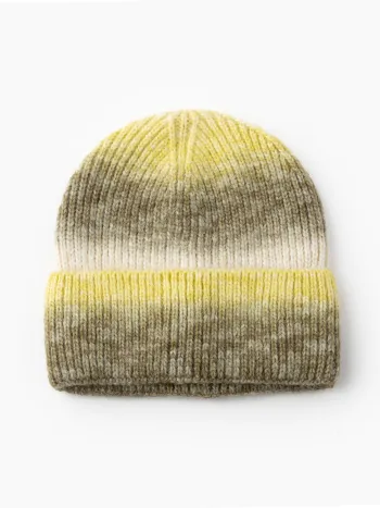  Gefärbte Strickmütze