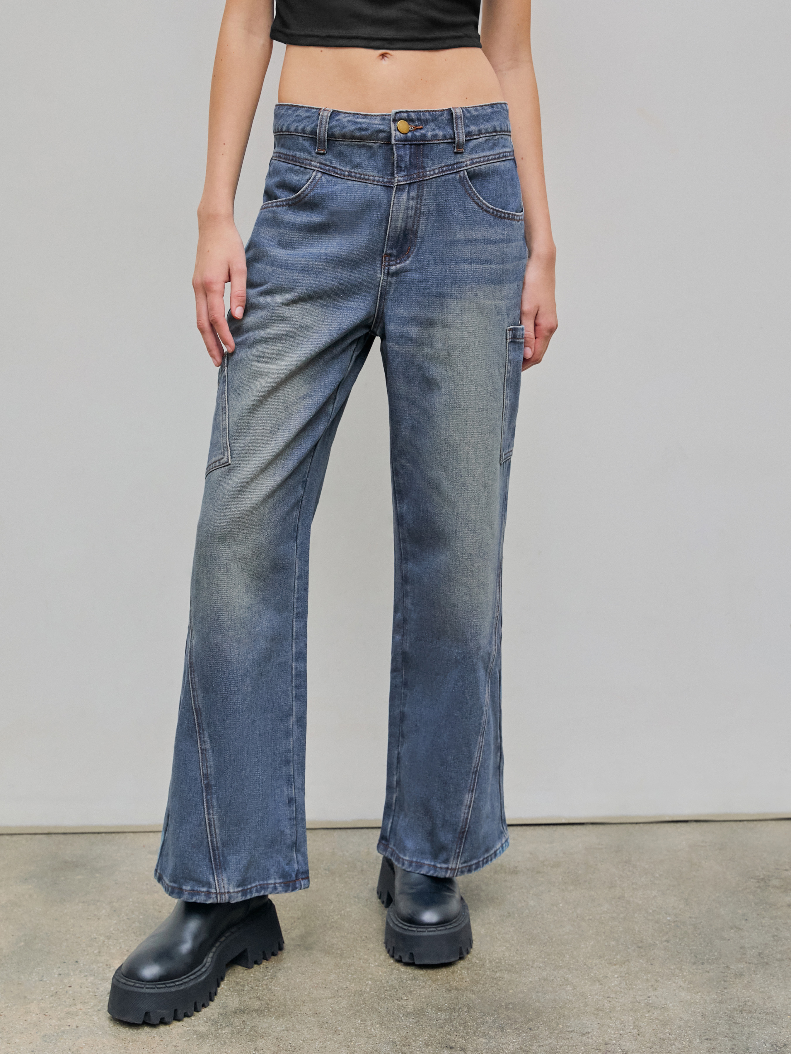 Mid Waist Solid Cargo Button Wide Leg Jeans Cider