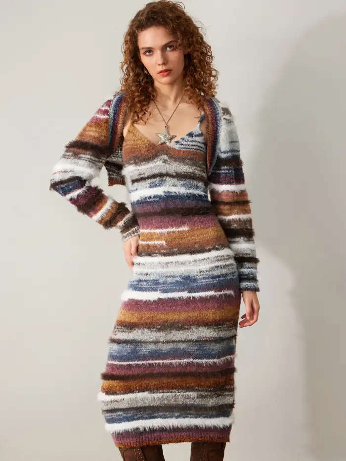 Knit Round Neckline Hollow Out Long Sleeve Crop Top