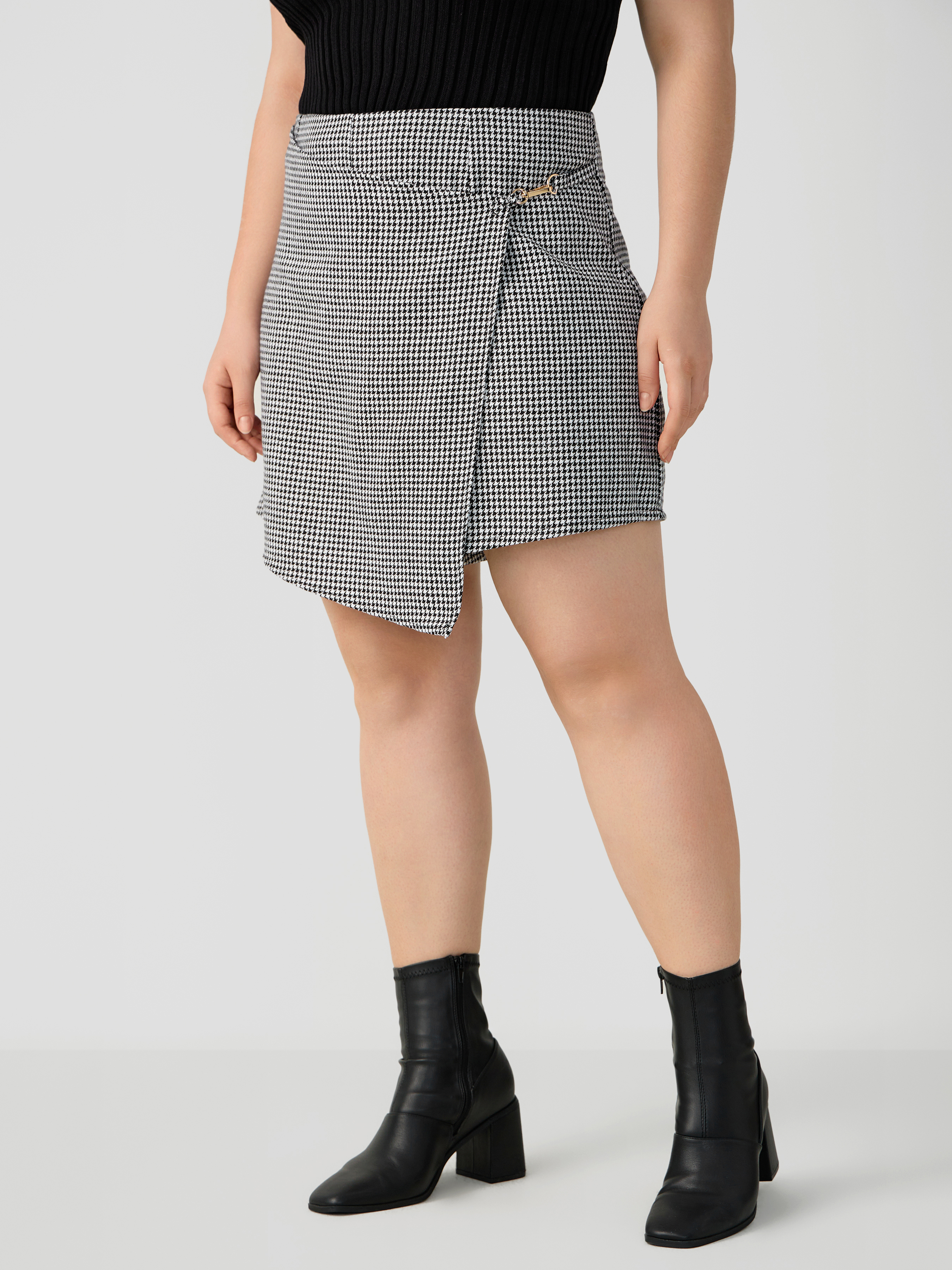 Woven Middle Waist Check Wrap Mini Skort Curve & Plus For