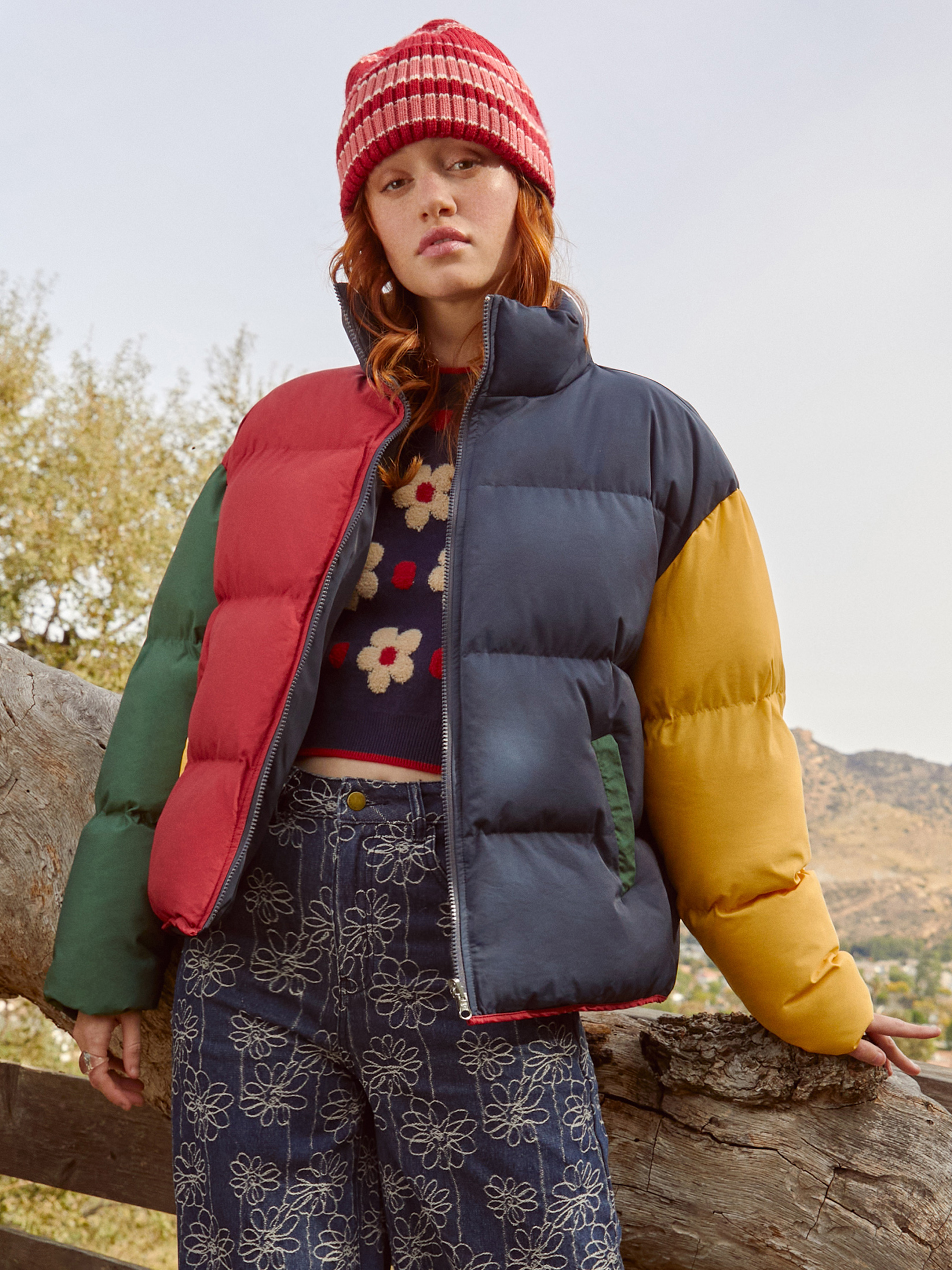 Woven Reversible High Neck Contrasting Zipper Puffer Jacket