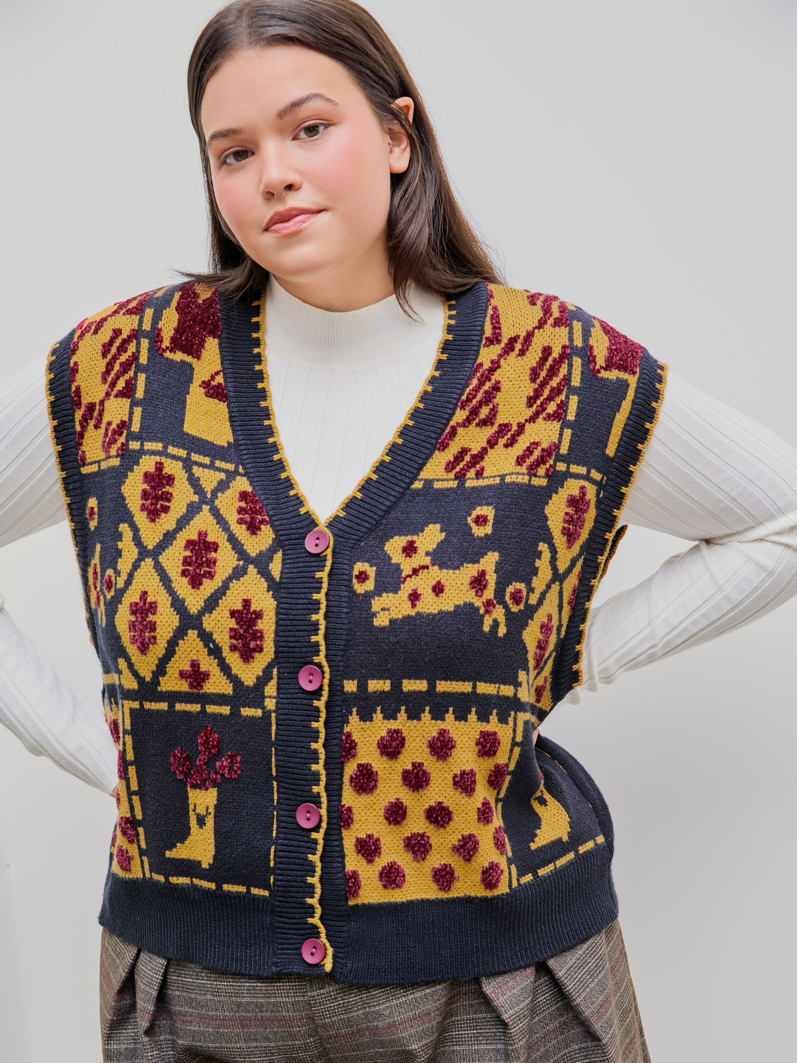 Jacquard V-neck Graphic Contrasting Binding Button Vest Curve & Plus ...