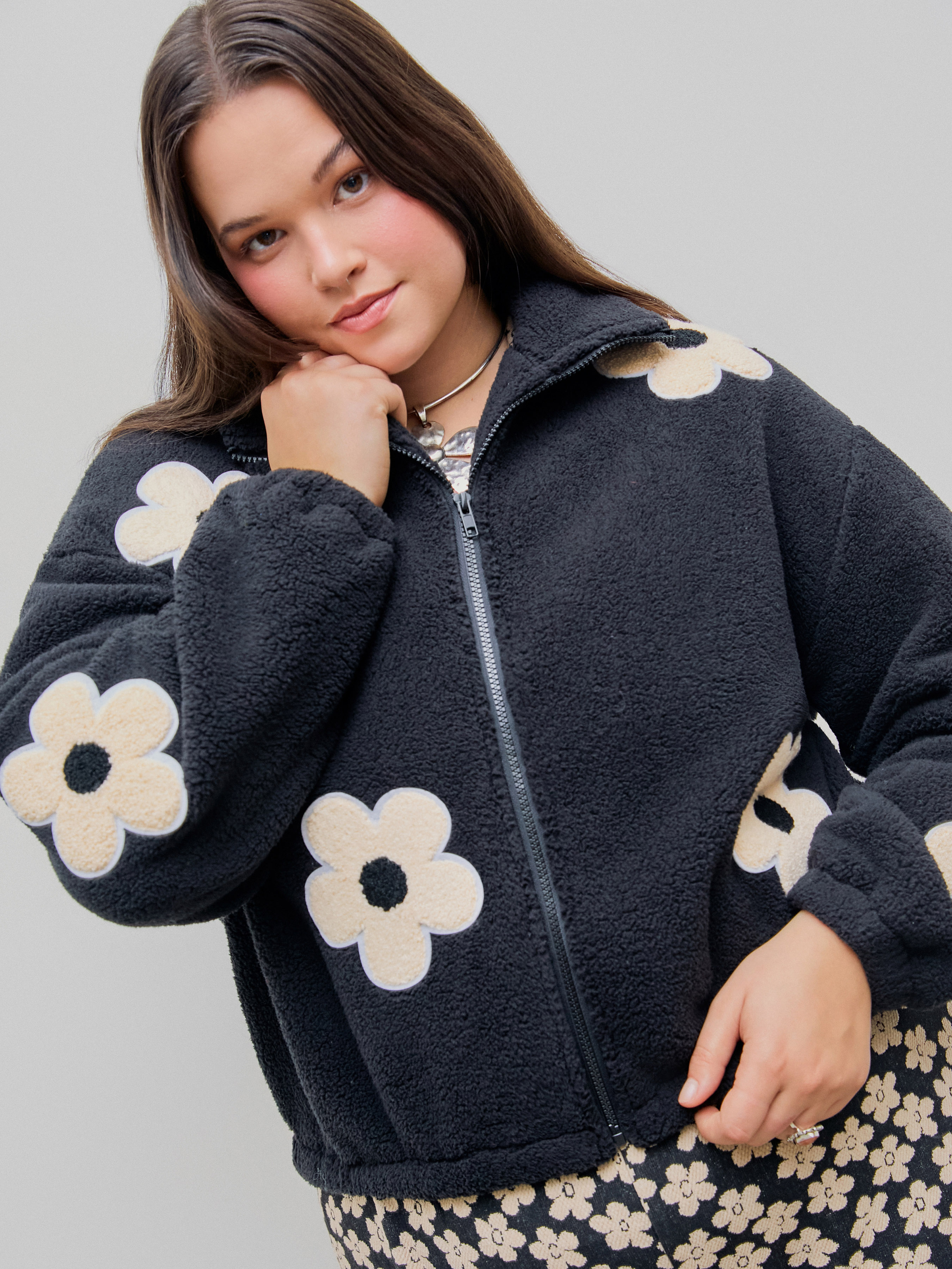 Jacquard Collar Floral Zipper Jacket Curve & Plus Cider