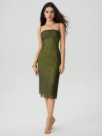 Robe mi-longue en maille à fleurs froncée