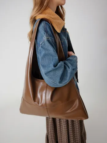 Einfarbiger Fauxleder-Totebag mit großer Kapazität