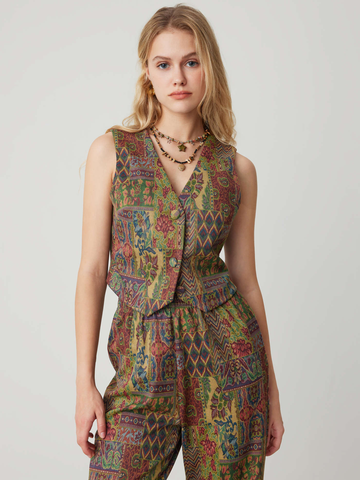 V-neck Retro Aztec Graphic Vest