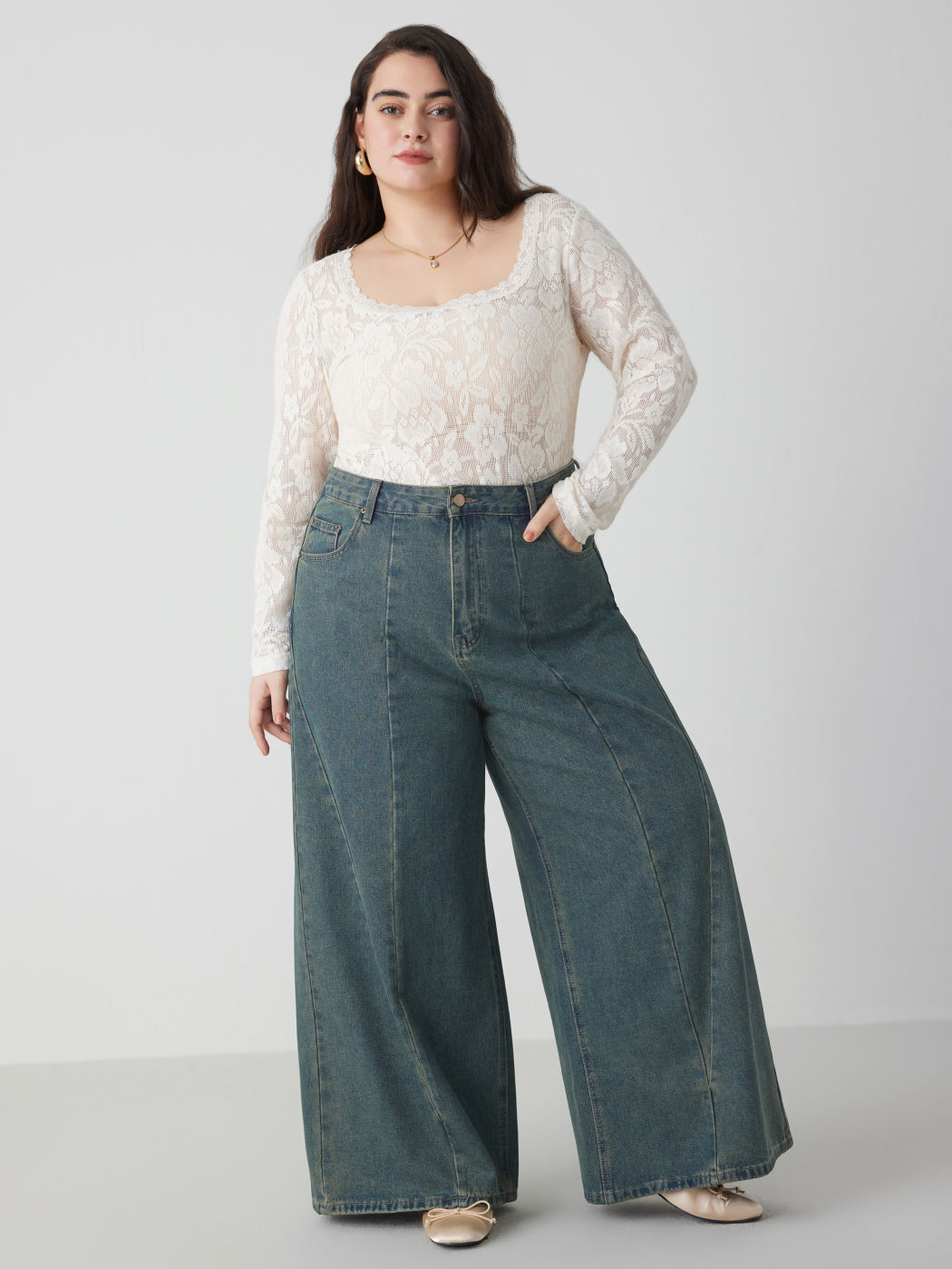 Denim Mid Waist Wide Leg Jeans Curve & Plus