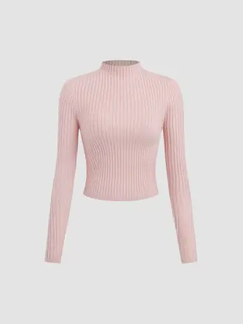 Top a maniche lunghe in maglia a coste con scollo in piedi