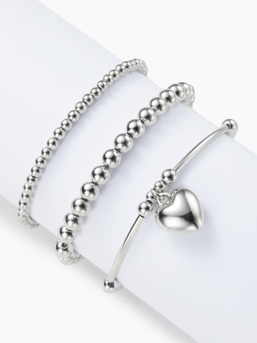 Set di braccialetti con perline e cuori 3 pezzi