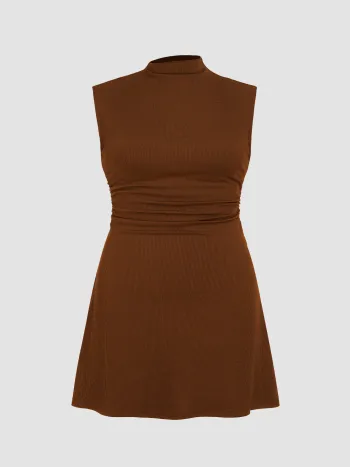  Hochhalsiges Ärmelloses Minikleid Solid Kurve & Plus
