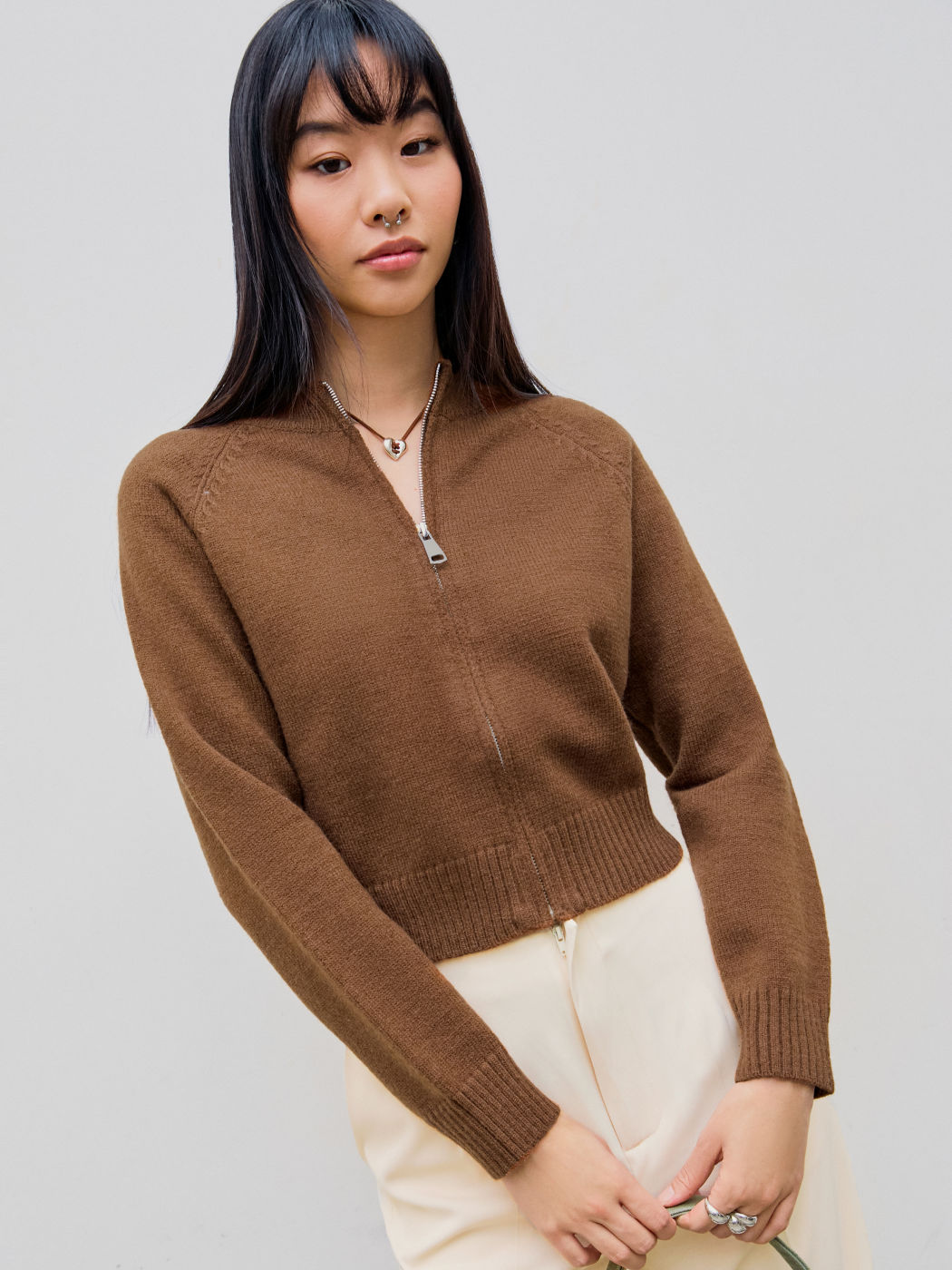 Round Neck Solid Zipper Knitted Cardigan