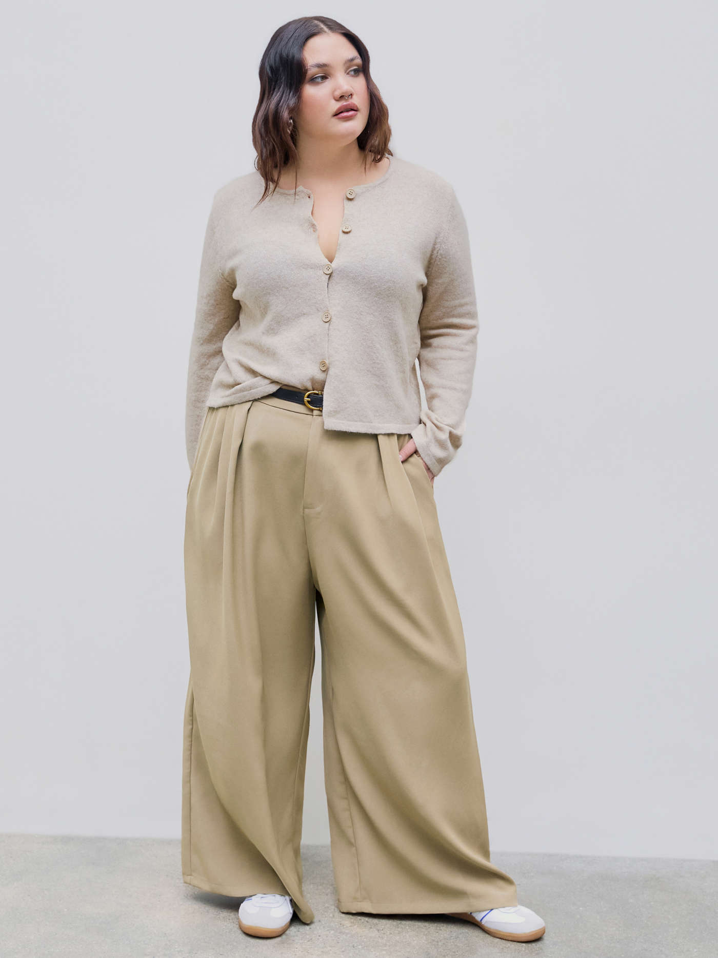 Mid Waist Solid Pocket Wide Leg Trousers With Belt Curve & Plus