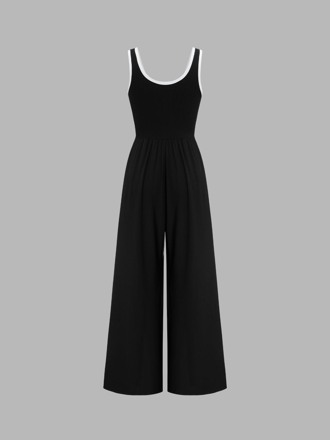 Overalls mit kontrastierenden Nähten und Taschen, weiten Beinen