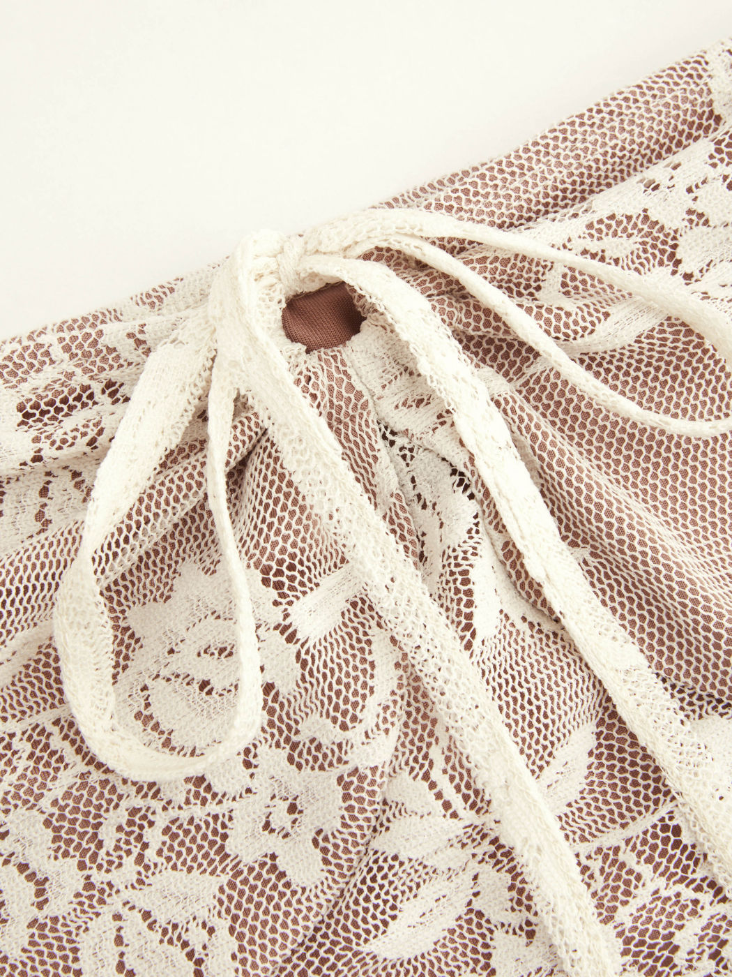 Lace Sweetheart Knotted Crop Long Sleeve Blouse 