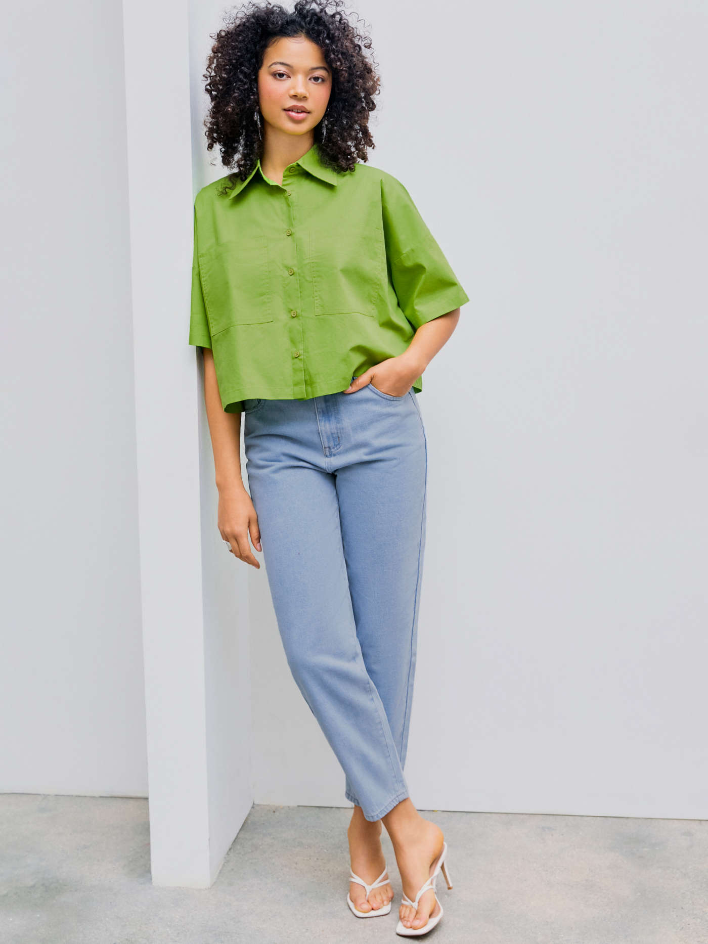 Collar Solid Pocket Short Sleeve Crop Blouse