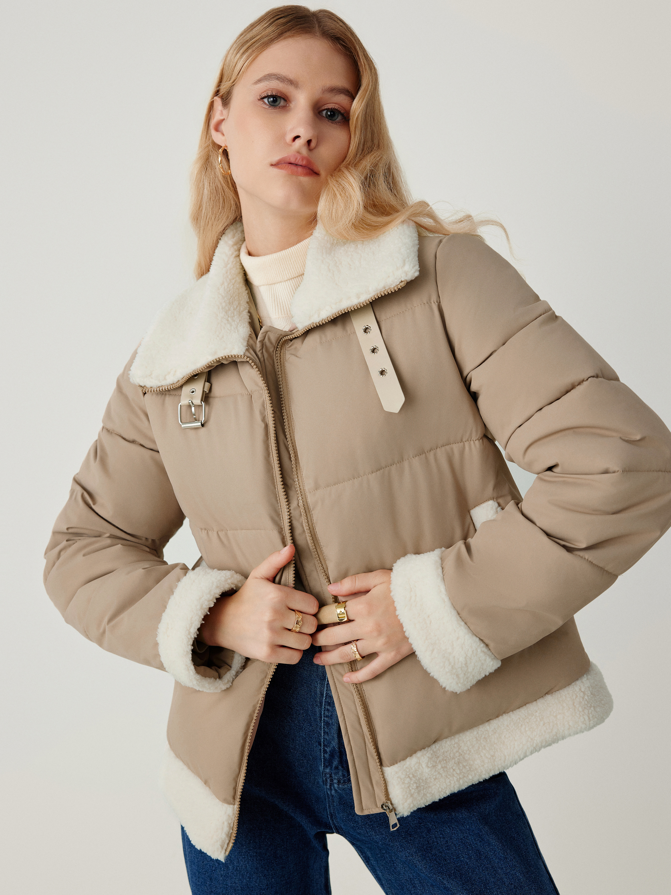 Countryside Core Faux Shearling Faux Shearling Hooded Pocket