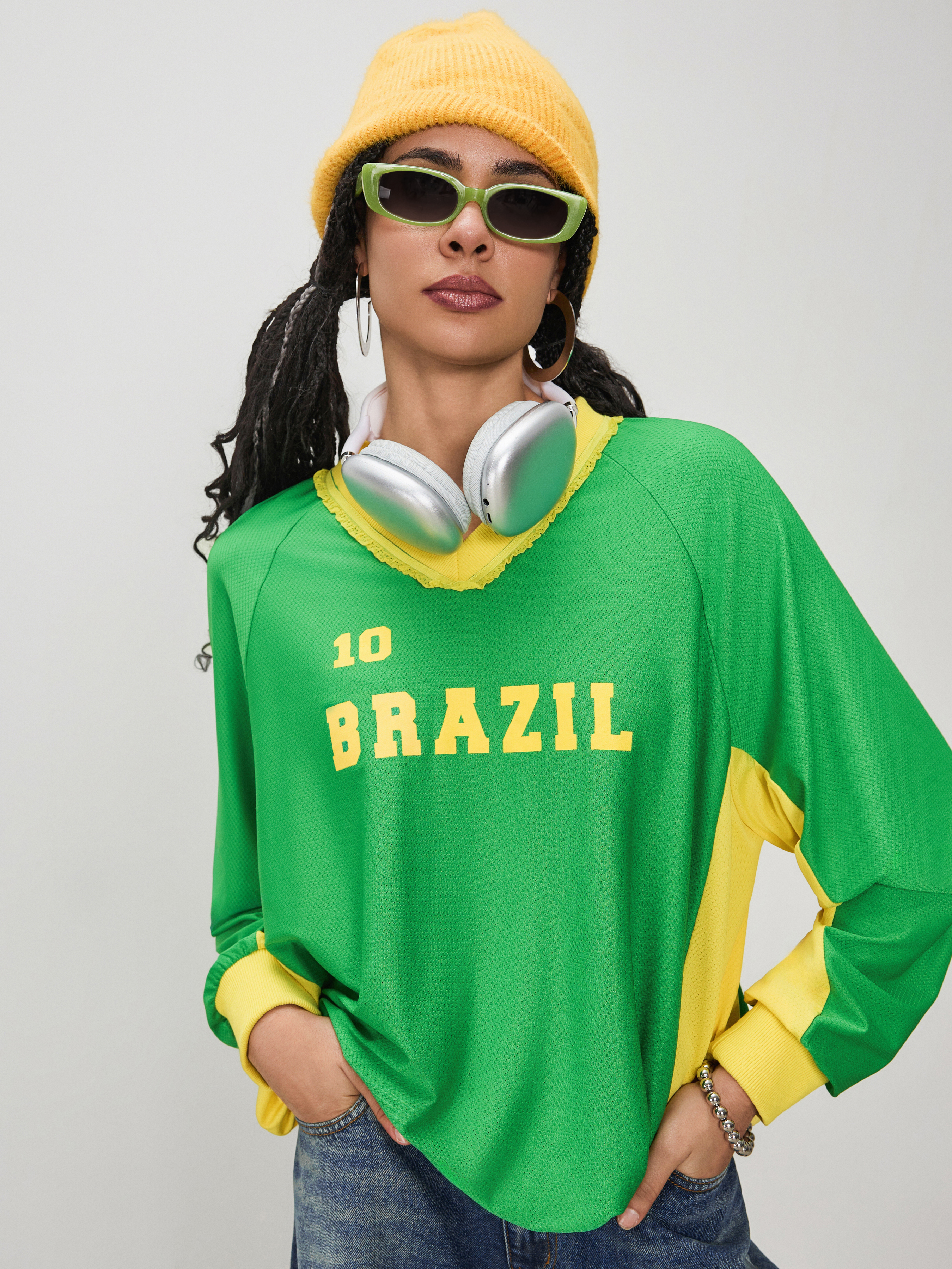 The virgins × Seira cropped bijou sweat The virgins × Seira cropped bijou sweat The virgins × Seira