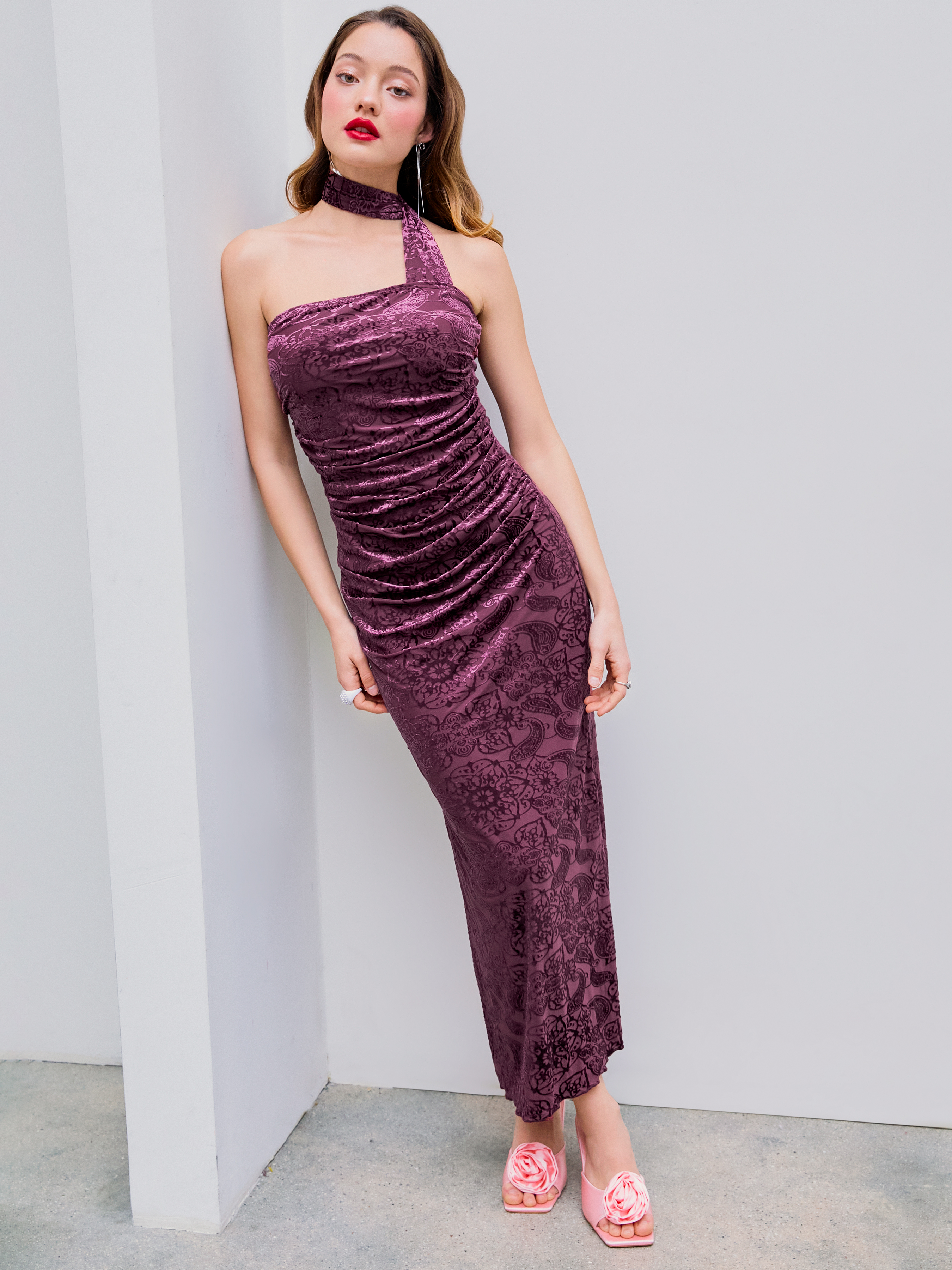 Robe d'invité de mariage Tricot Collarless Floral Paisley Ruched Maxi ...